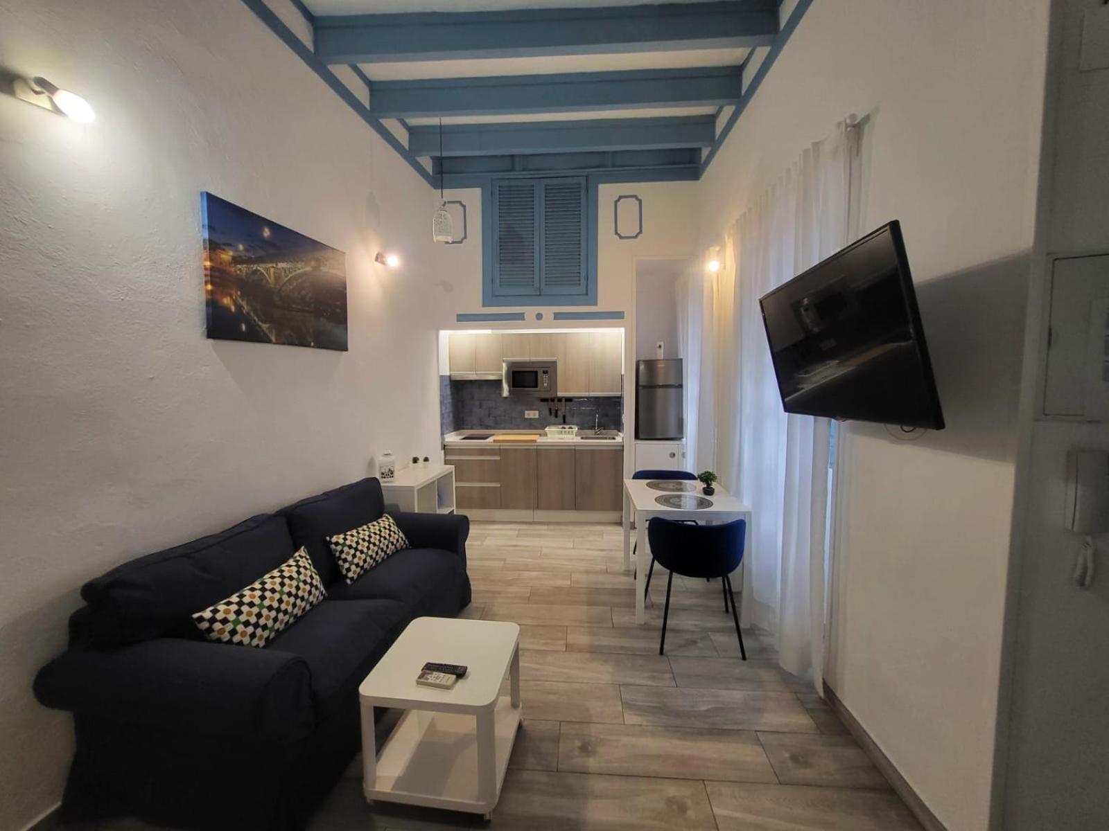 Apartamento Cuarta Puerta Centro Historico Siviglia Esterno foto